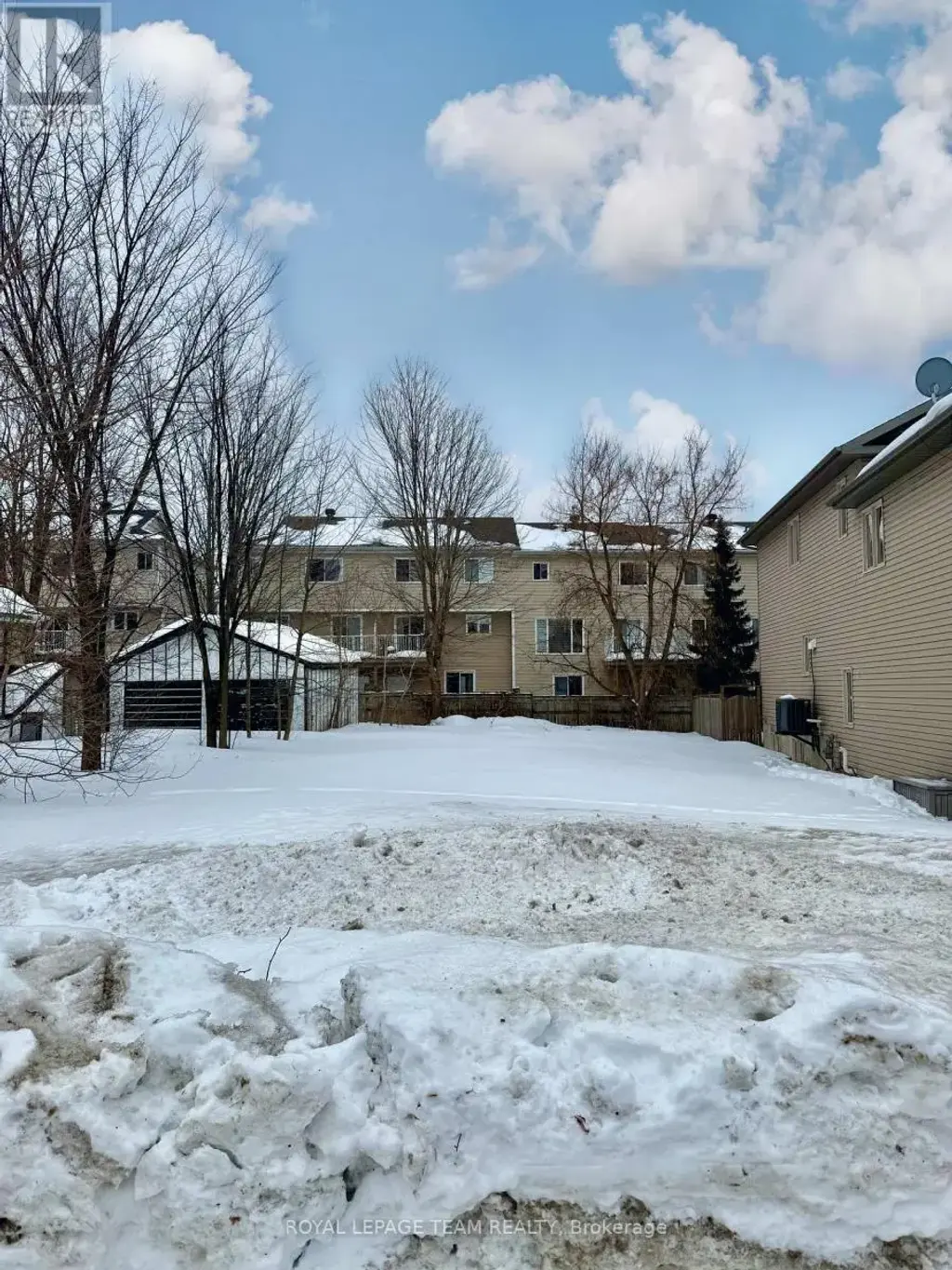 1138-1140 Snow Street, Ottawa